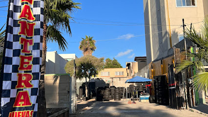 Llantera “La Perla”