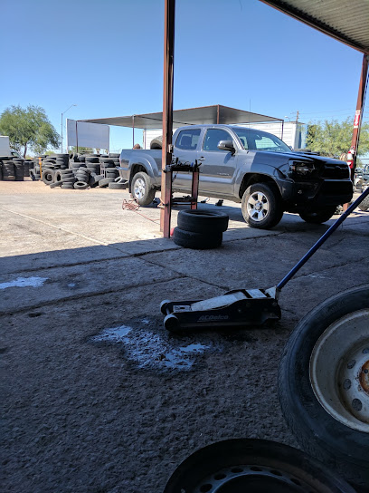 Quiñonez Tire Shop