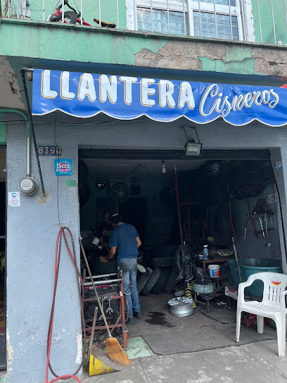 Llantera Cisneros
